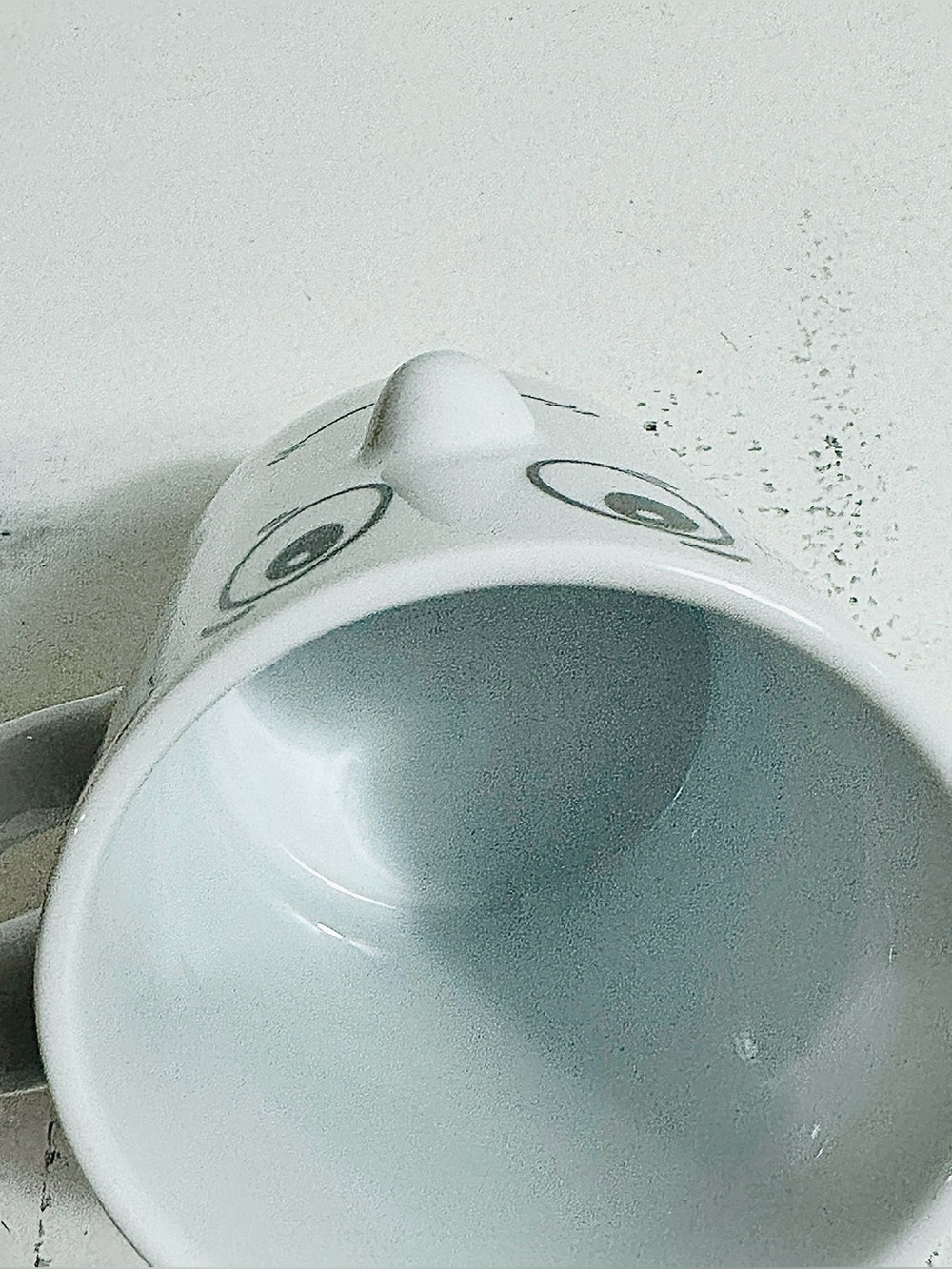 80’s Vintage Whimsical Kitsch White Smiley Ceramic Mug with Nose Accent - Picture 4 of 8